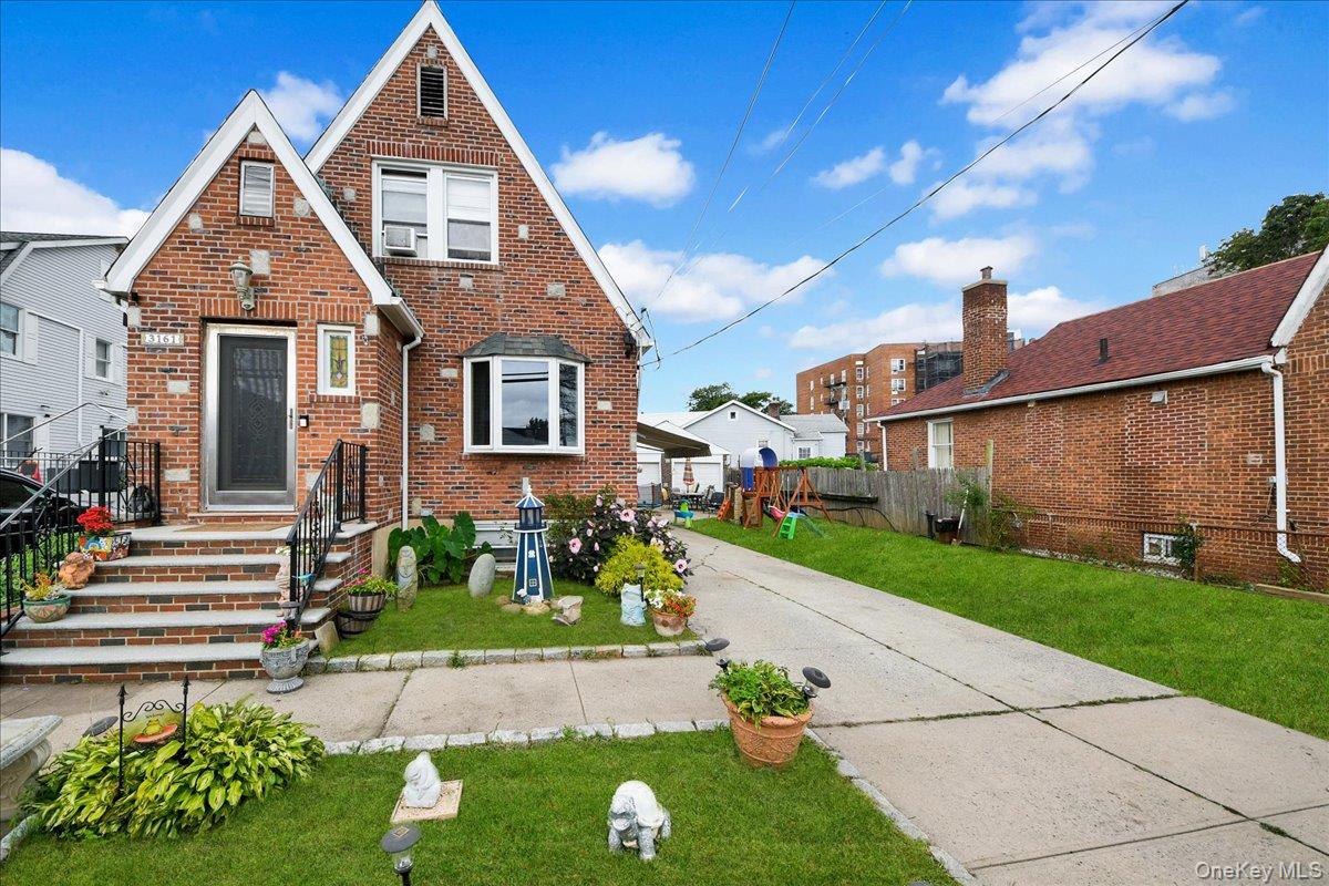 3161 Wissman Avenue – For Sale photo 4