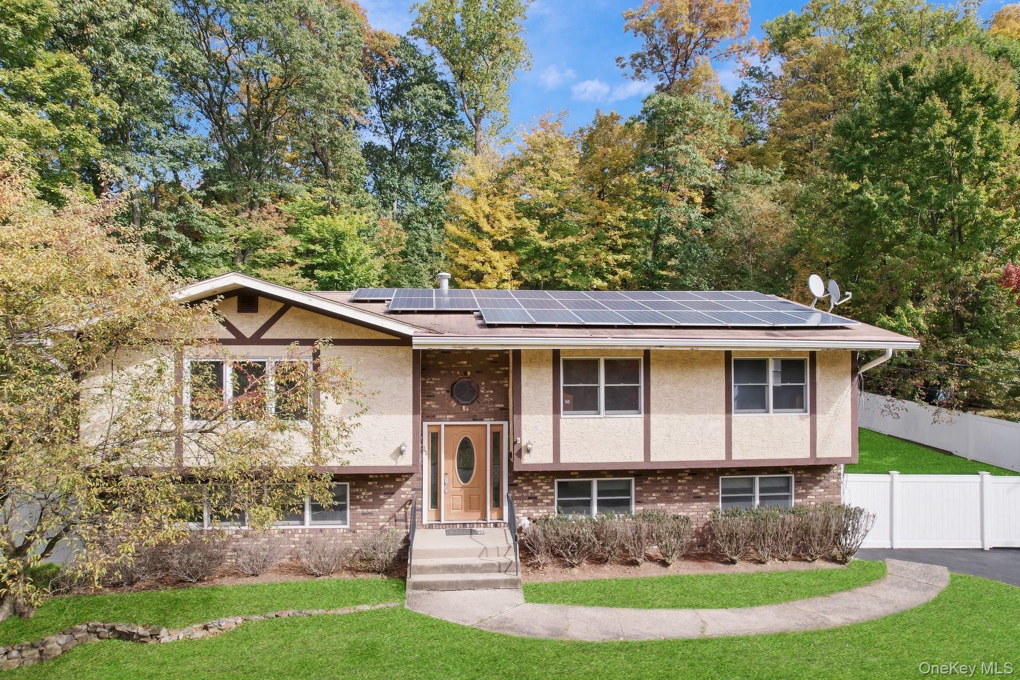 22 N Lorna Lane – For Sale
