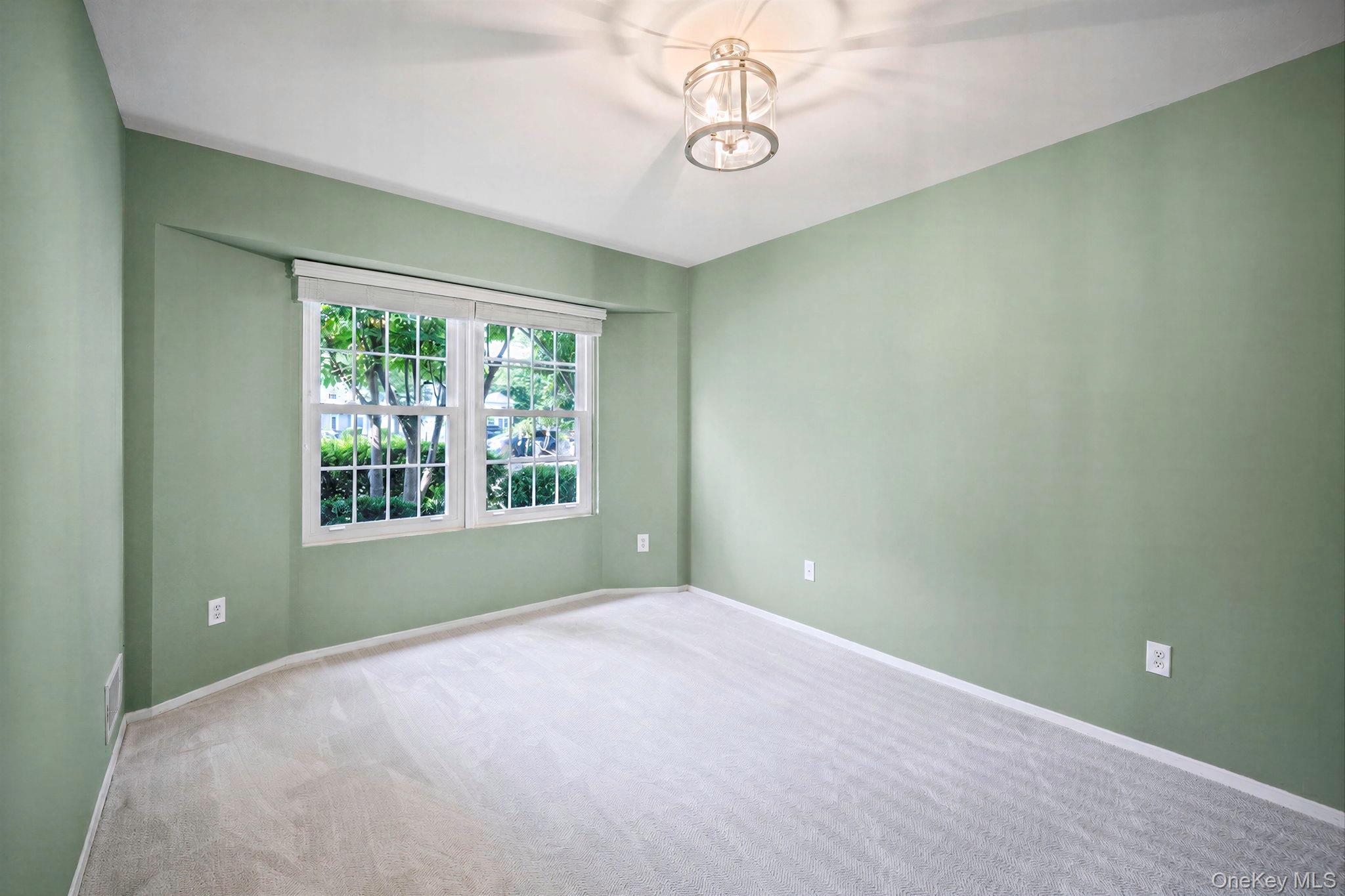 188 Lakebridge Drive N – For Sale photo 22