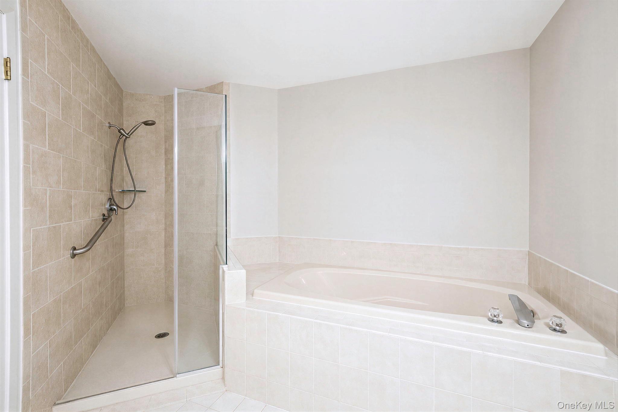 188 Lakebridge Drive N – For Sale photo 19