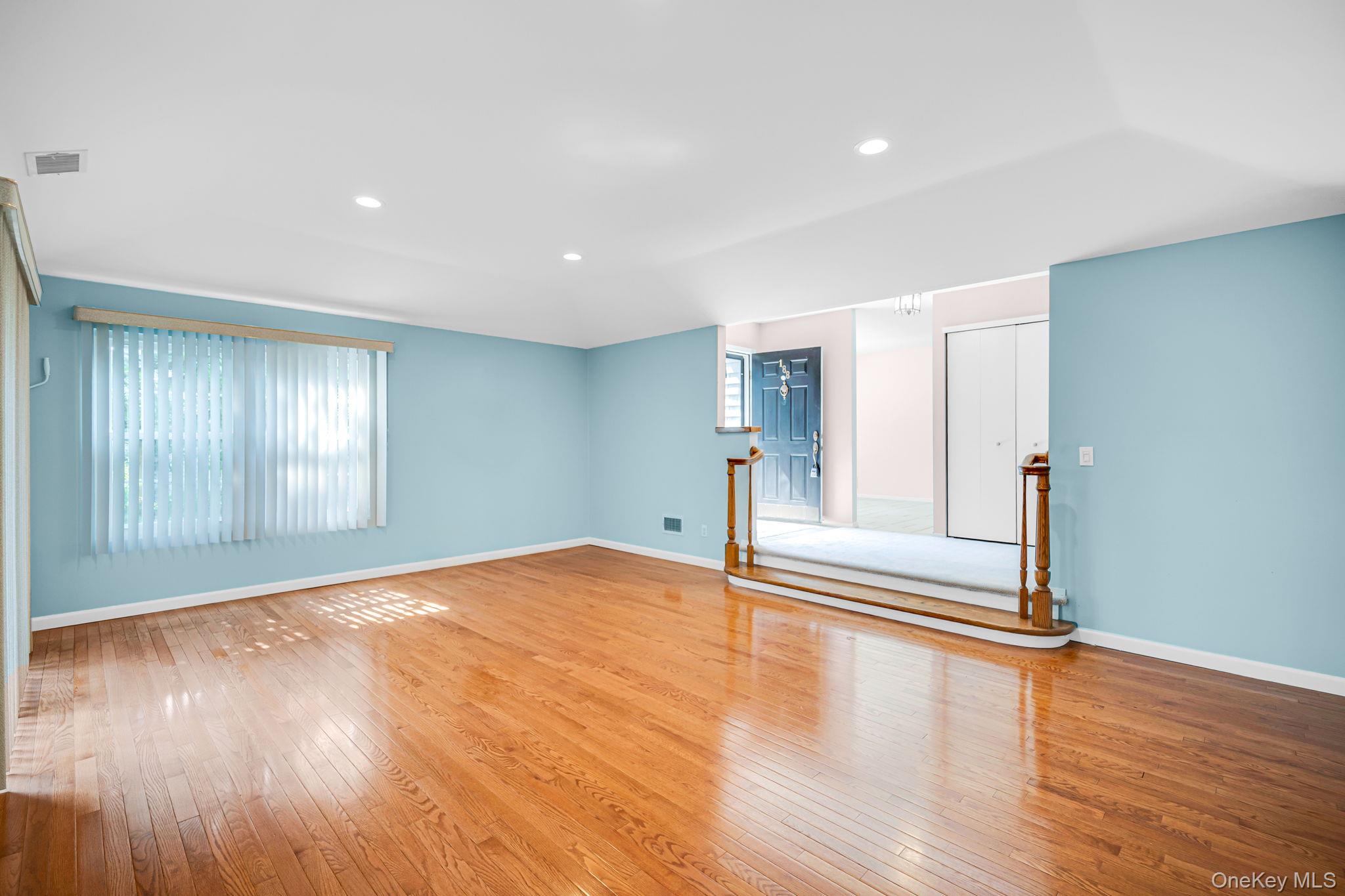 188 Lakebridge Drive N – For Sale photo 8