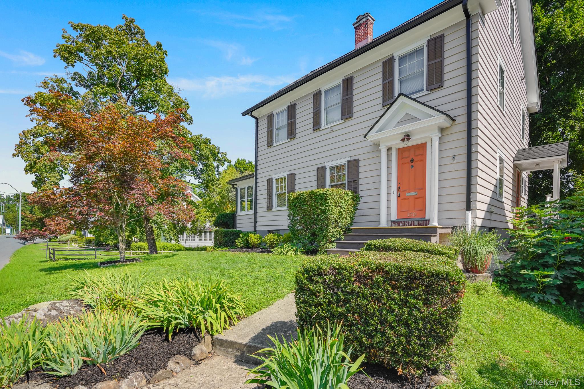170 Hooker Avenue – For Sale photo 3