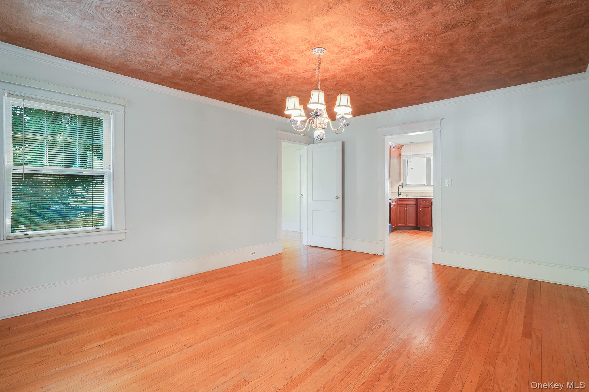 170 Hooker Avenue – For Sale photo 10
