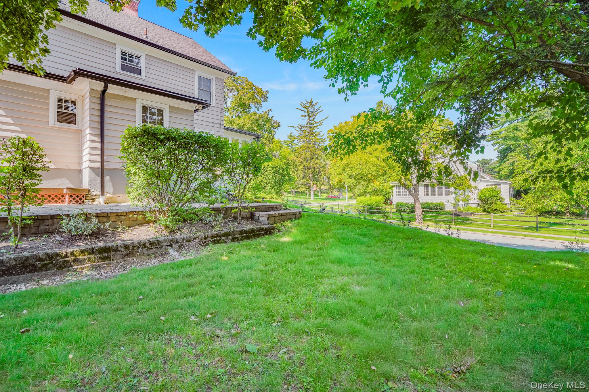170 Hooker Avenue – For Sale photo 29