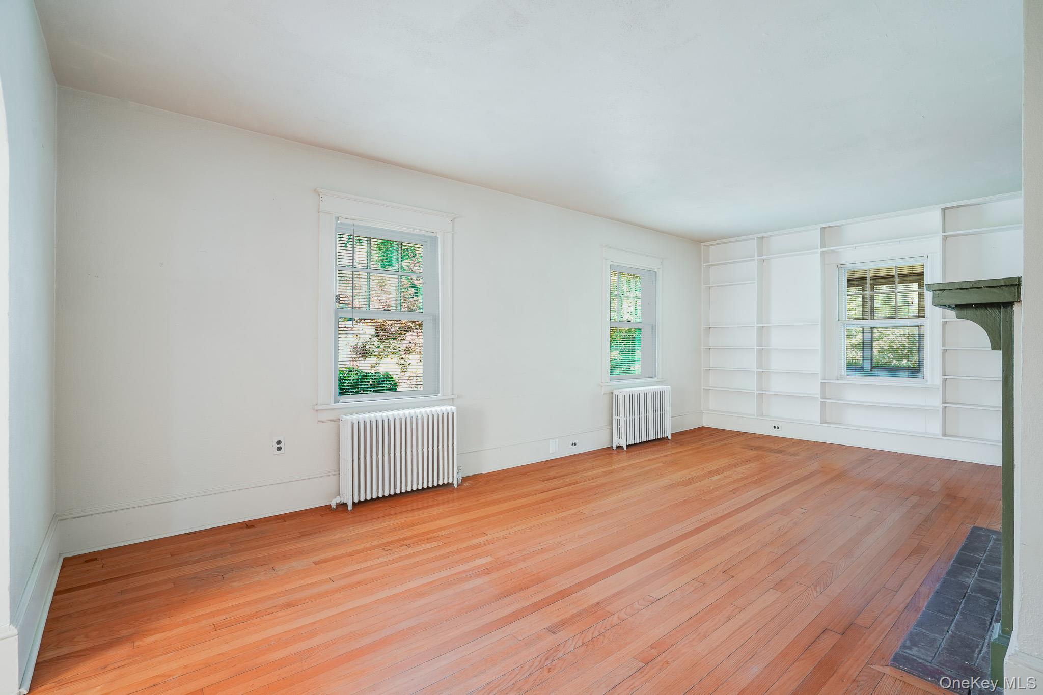 170 Hooker Avenue – For Sale photo 8