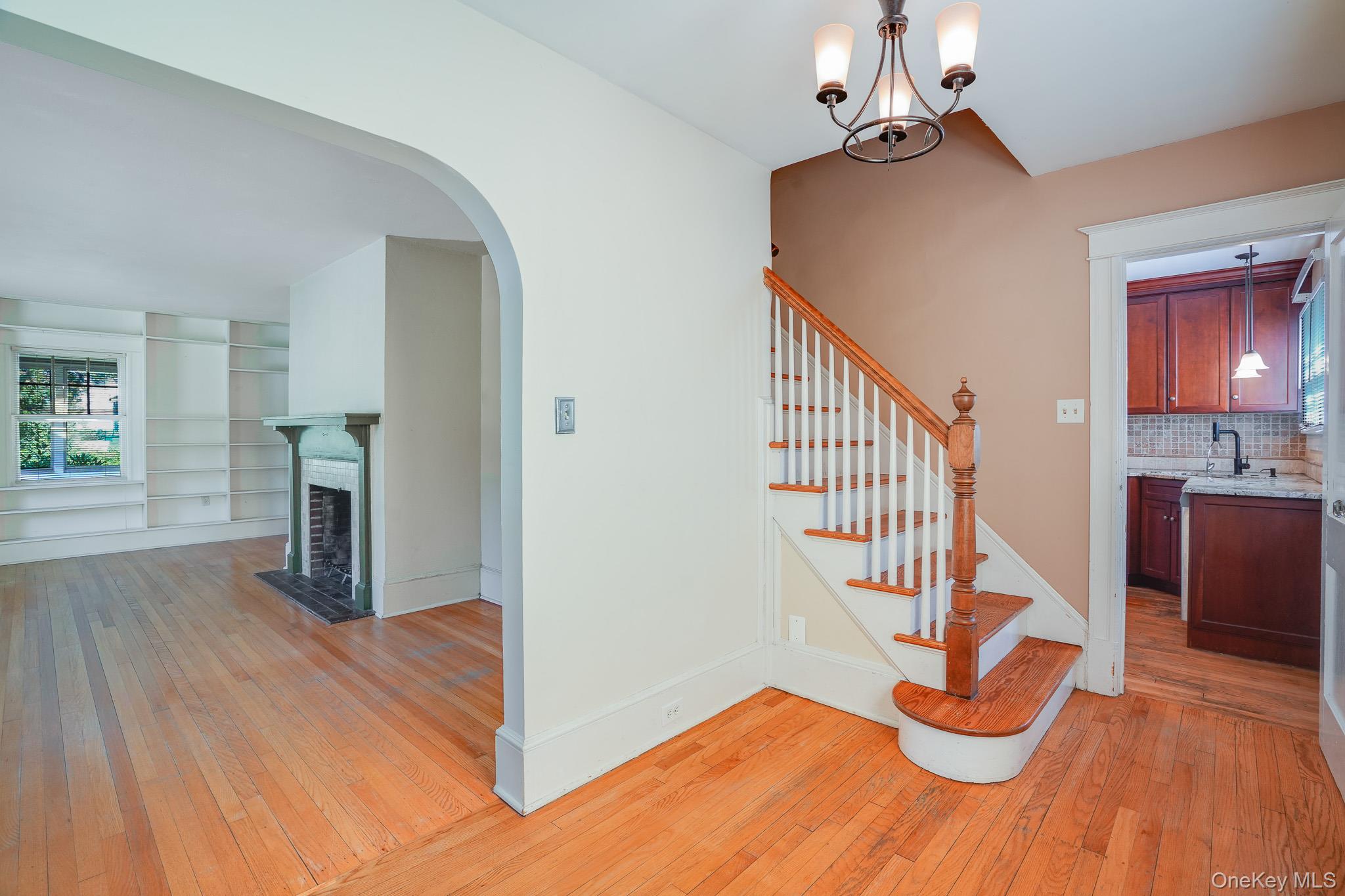 170 Hooker Avenue – For Sale photo 5