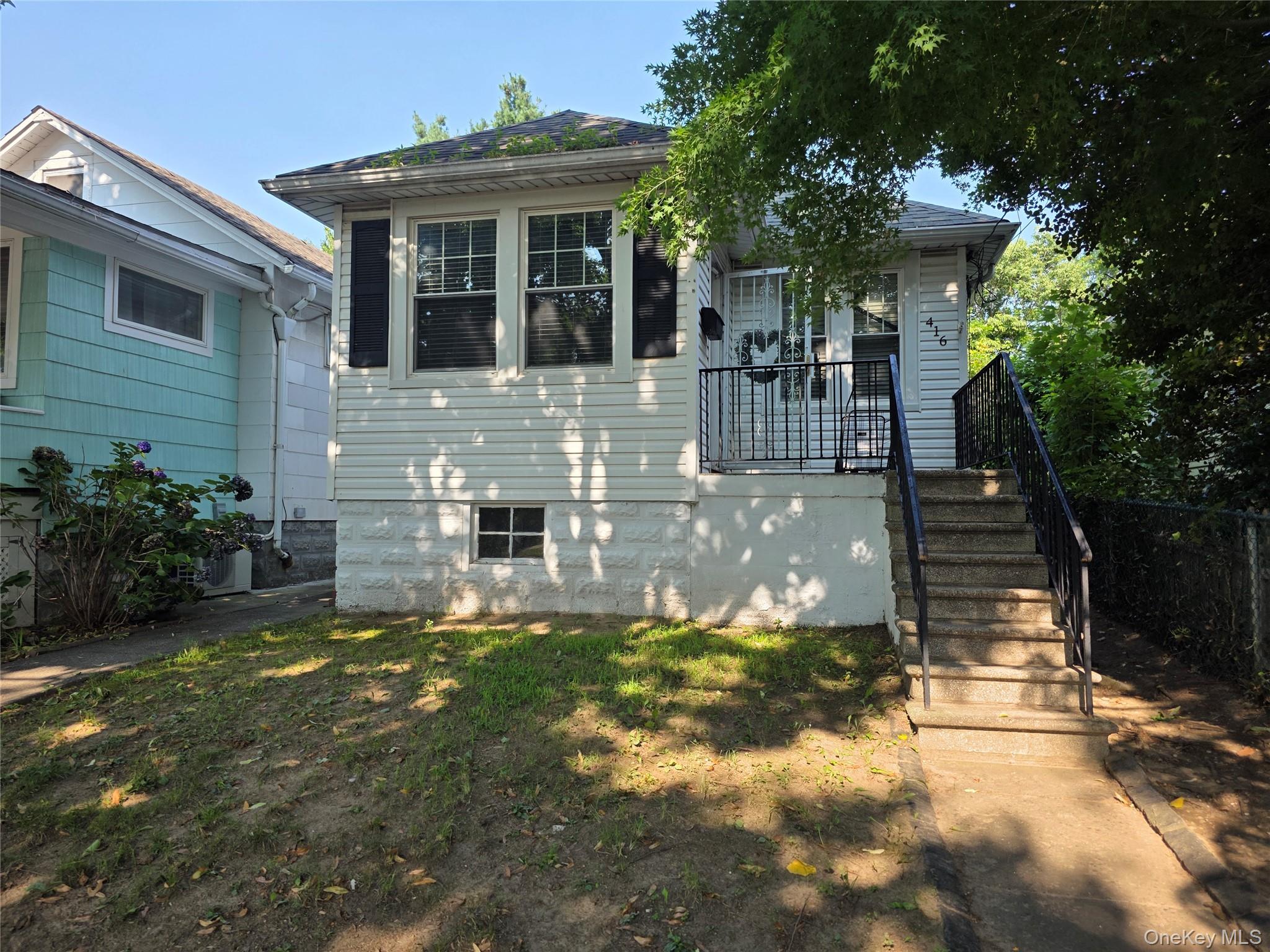 416 Minnieford Avenue – For Sale