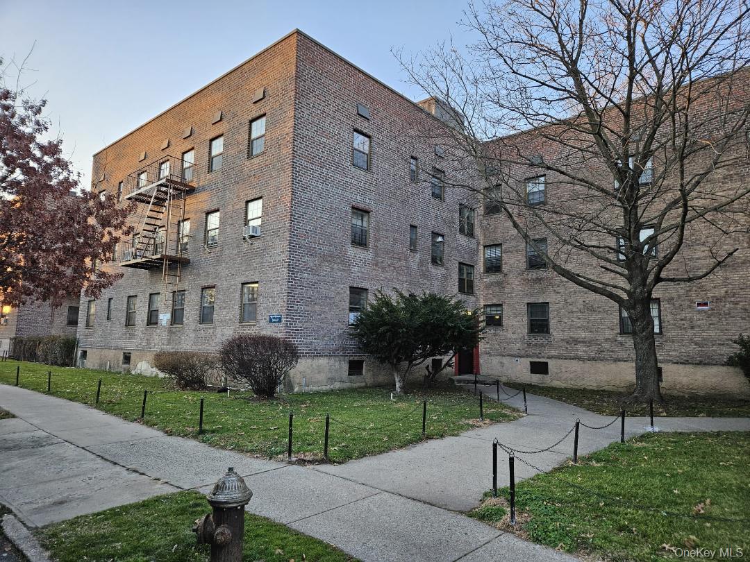 144-17 79 Avenue, Unit 2D