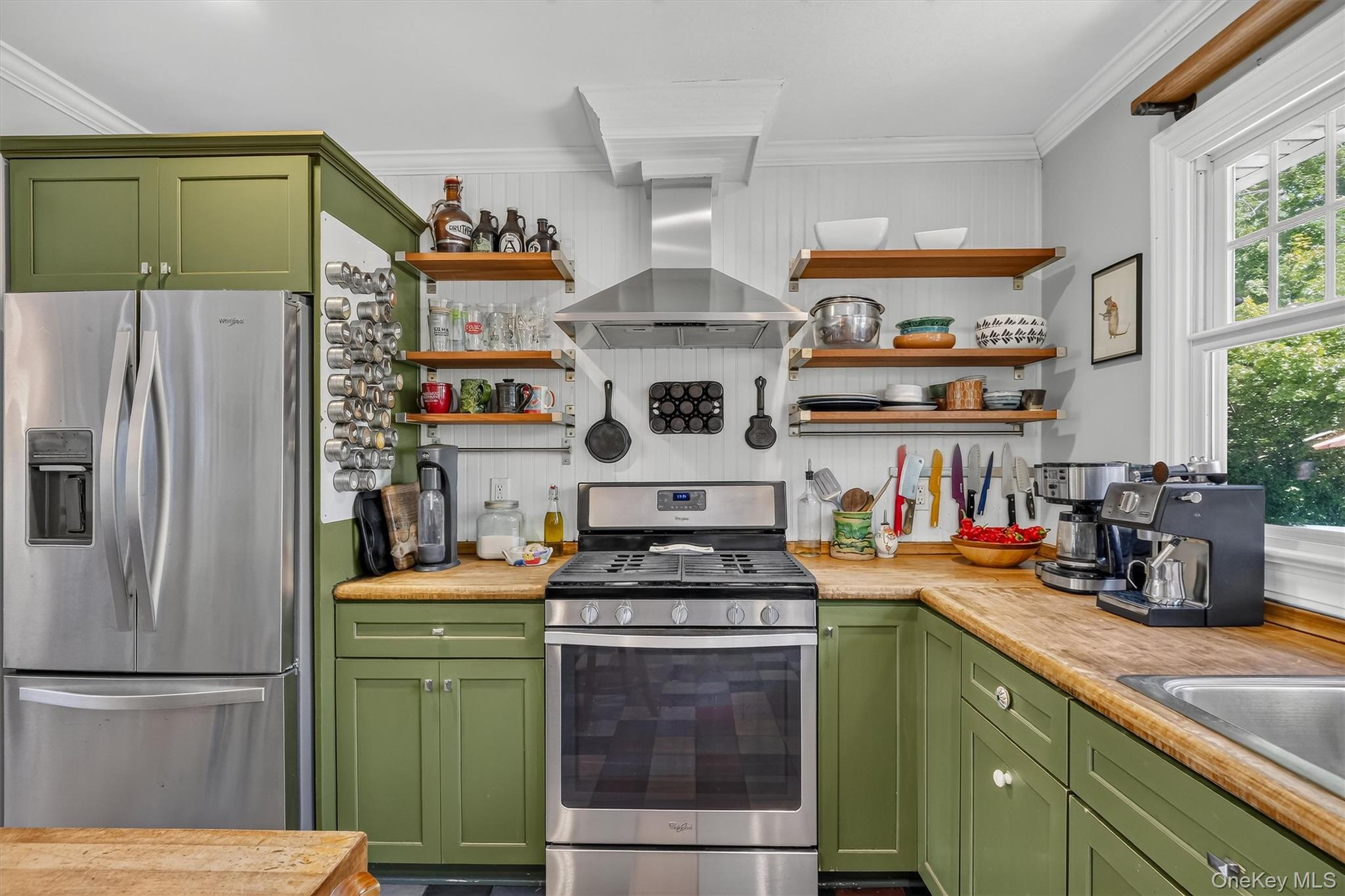 18 Thompson Avenue – For Sale photo 9