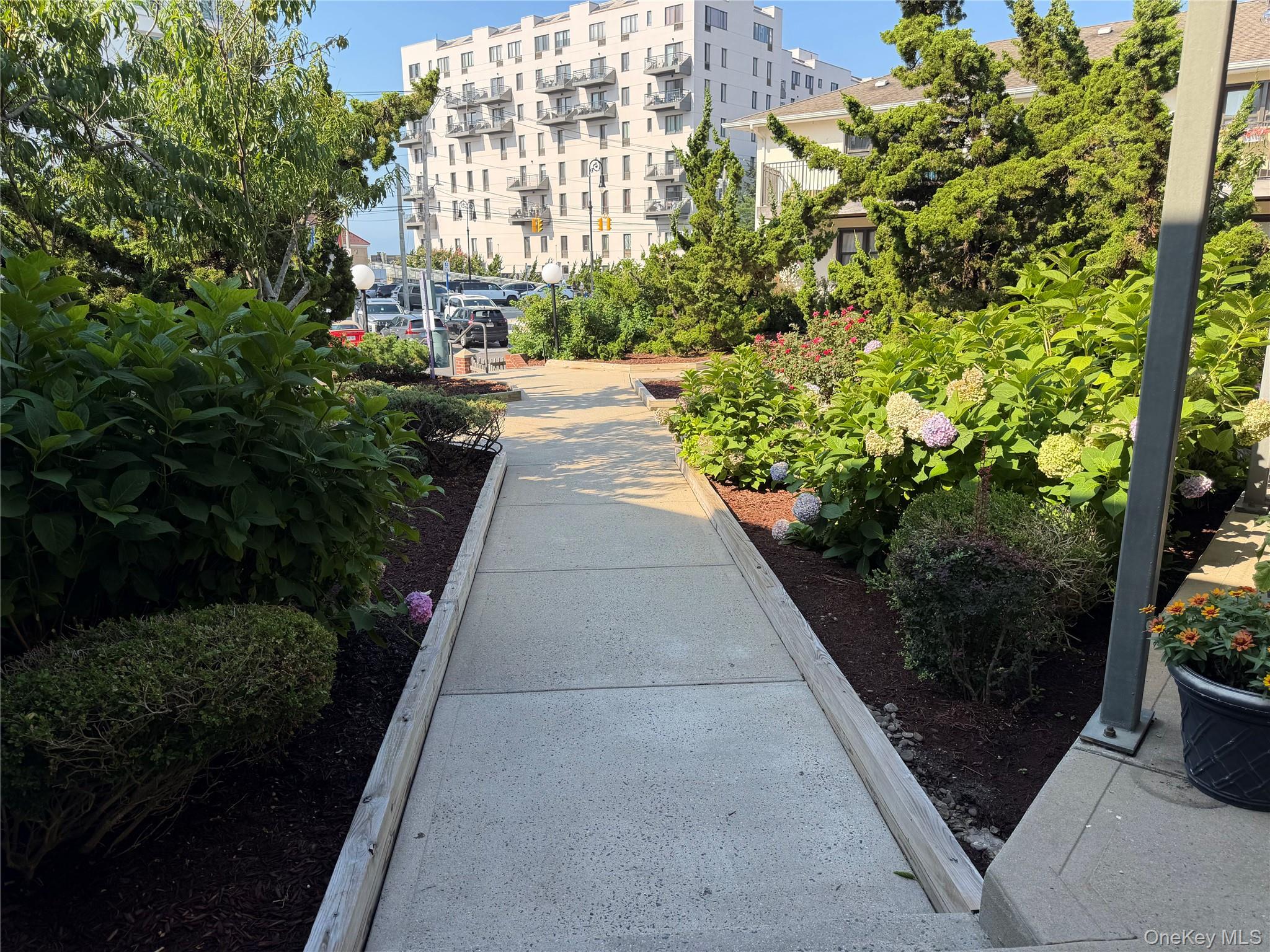 65 W Broadway, Unit 11B photo 4