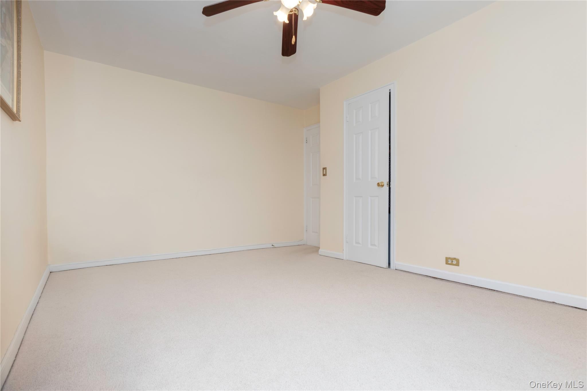 1263 California Road, Unit 2R photo 17
