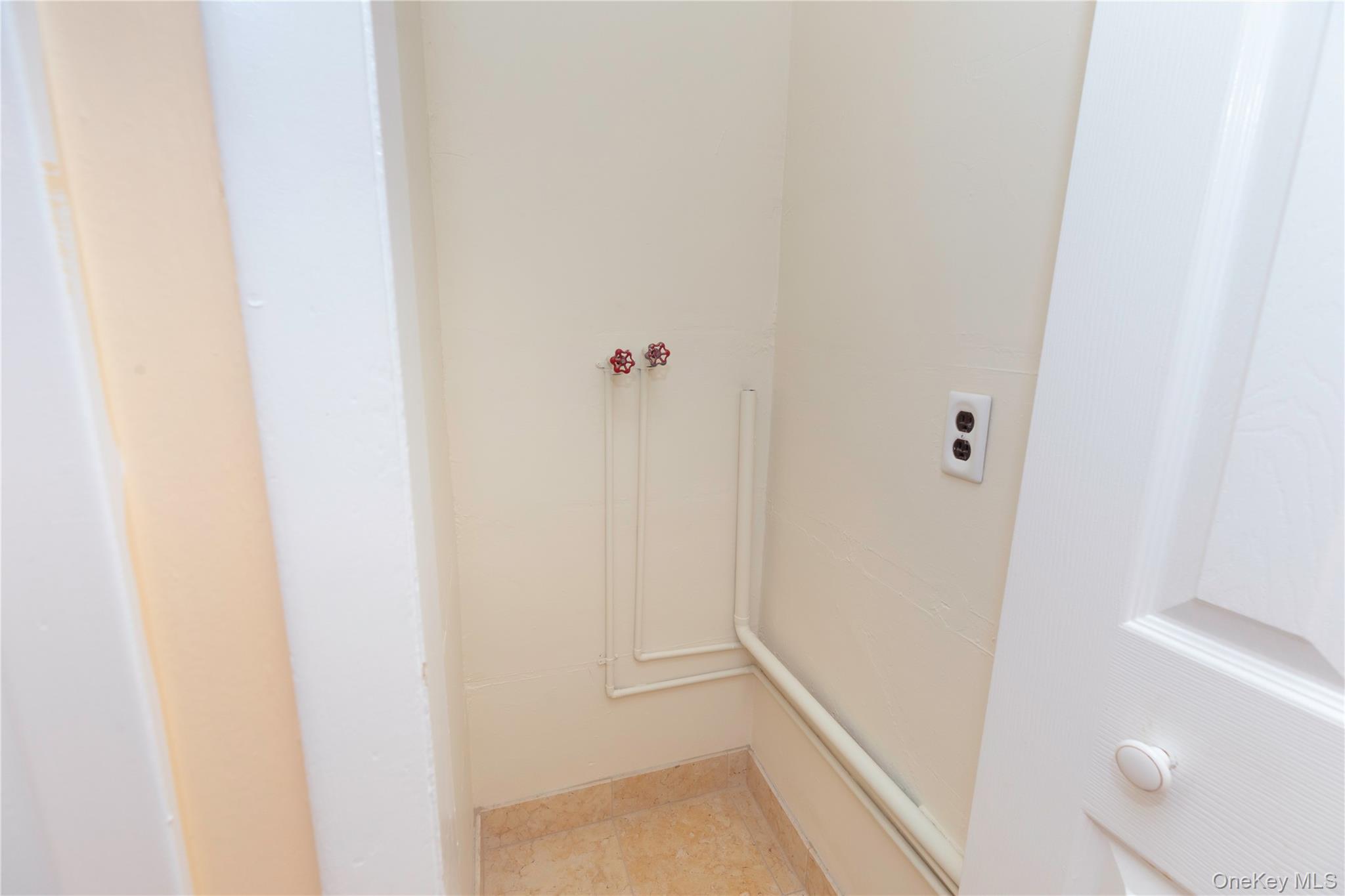 1263 California Road, Unit 2R photo 23
