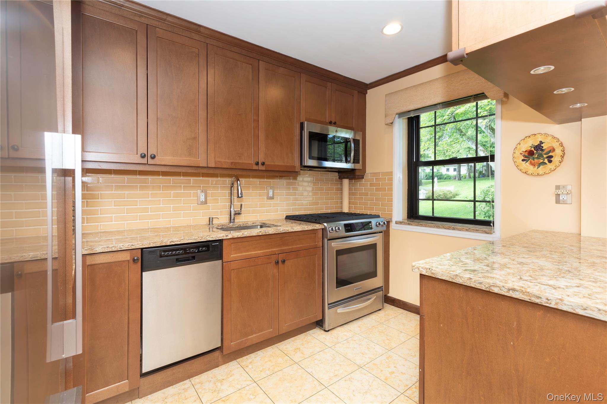 1263 California Road, Unit 2R photo 6
