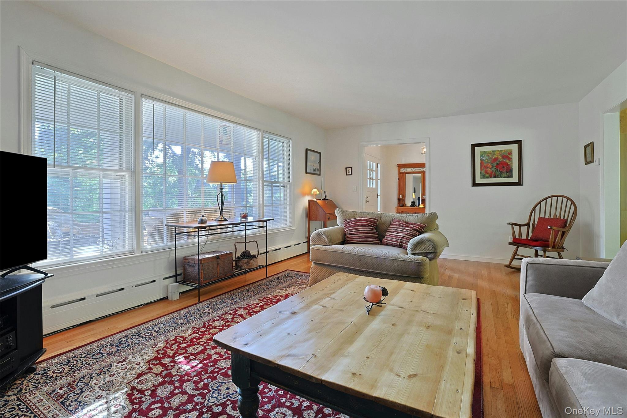 10 LINDA Drive – For Sale photo 12