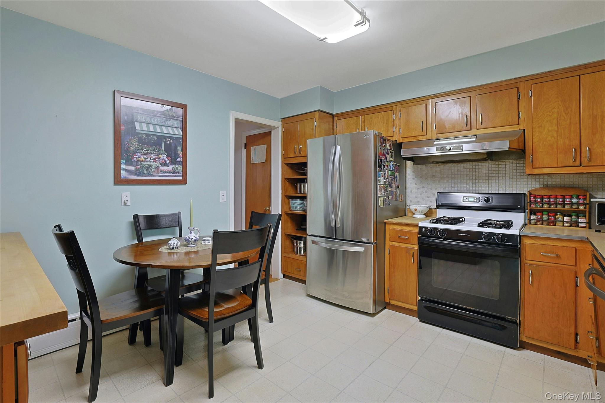 10 LINDA Drive – For Sale photo 16