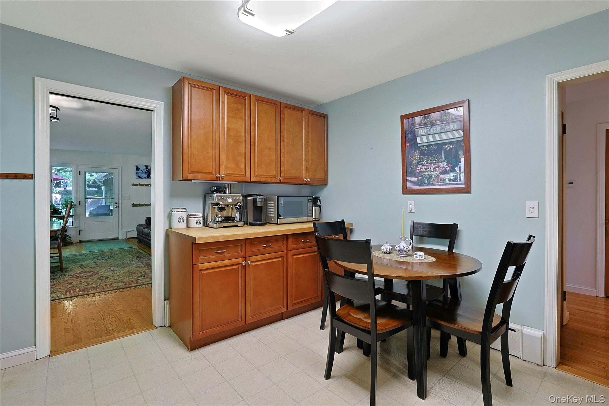10 LINDA Drive – For Sale photo 13