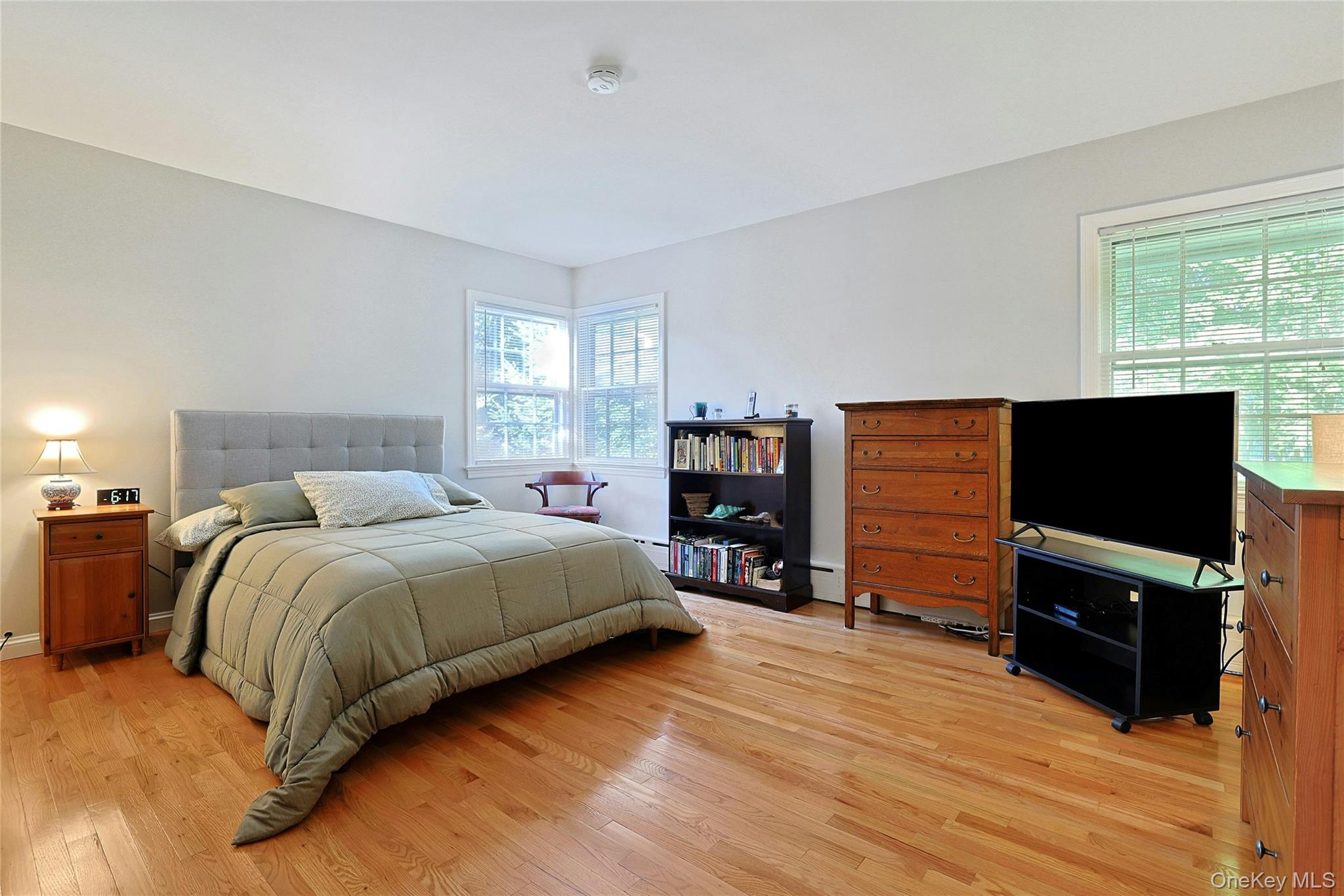 10 LINDA Drive – For Sale photo 24