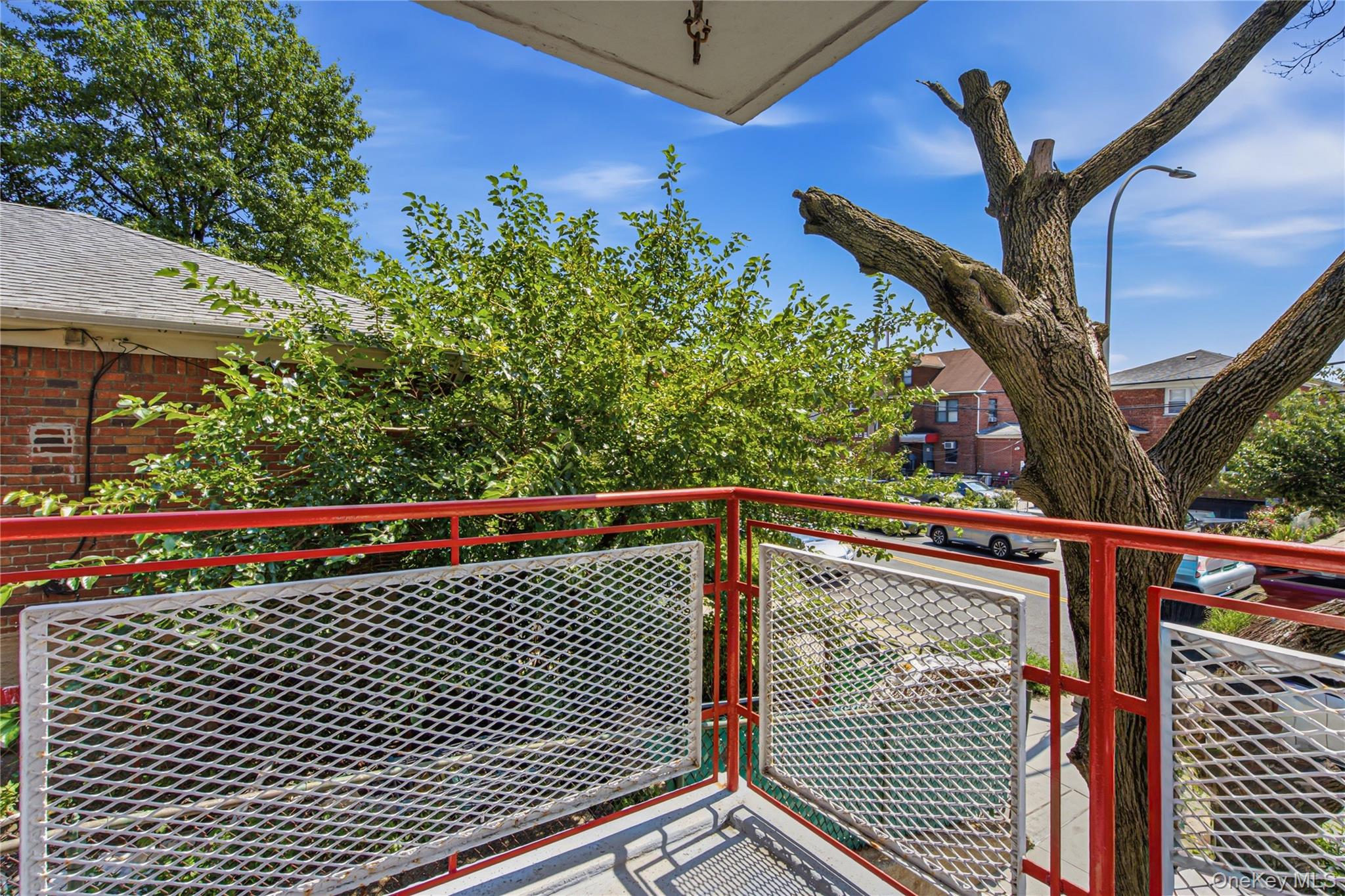 3425 150th Pl, Unit 1B photo 20