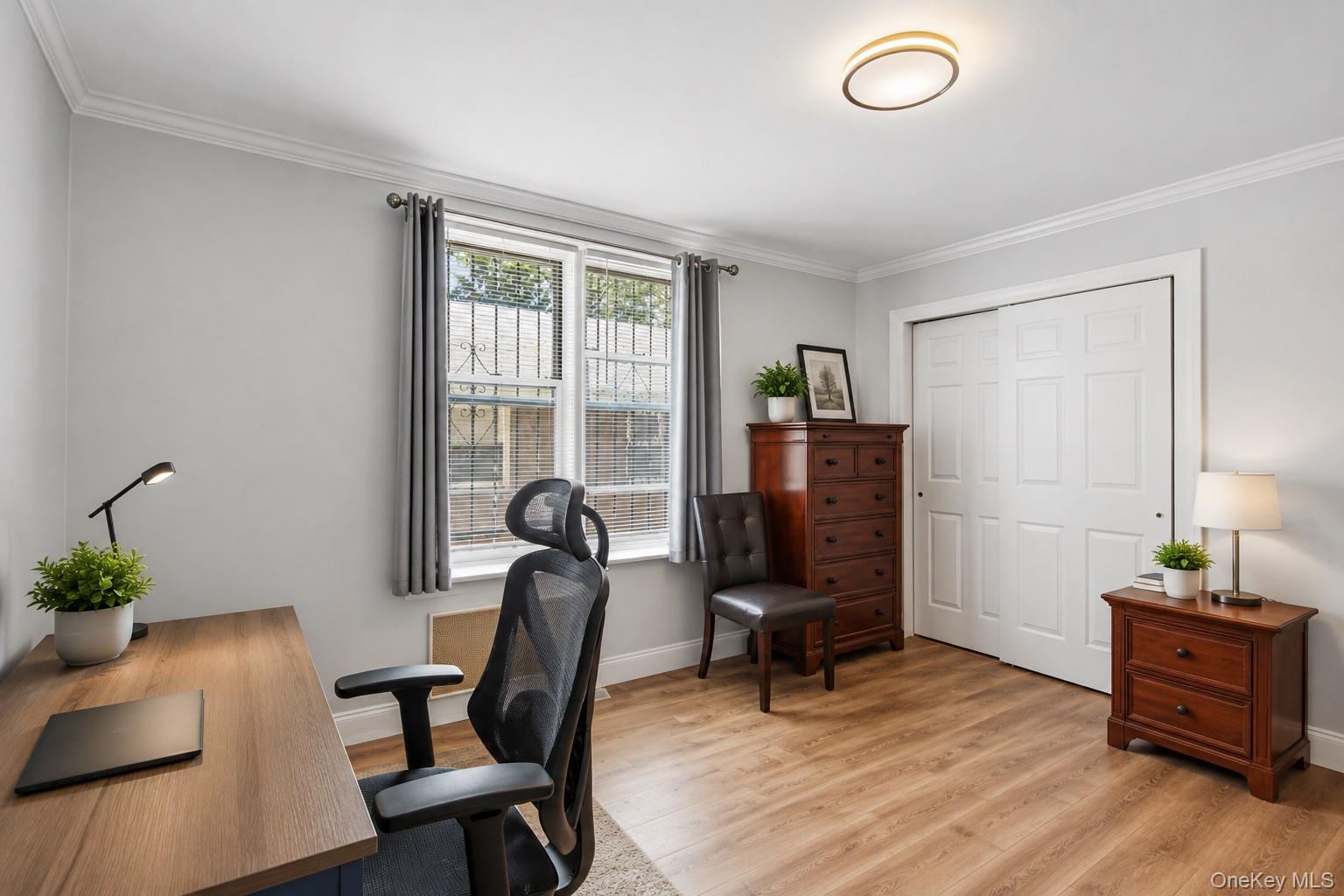 3425 150th Pl, Unit 1B photo 16