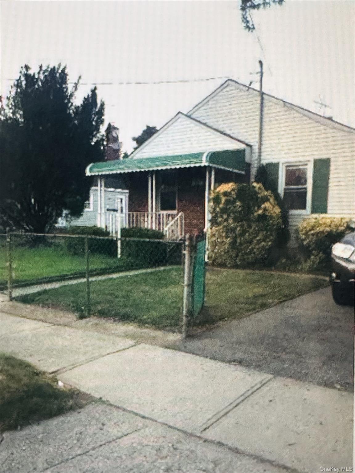 22 Gordon Avenue – For Rent
