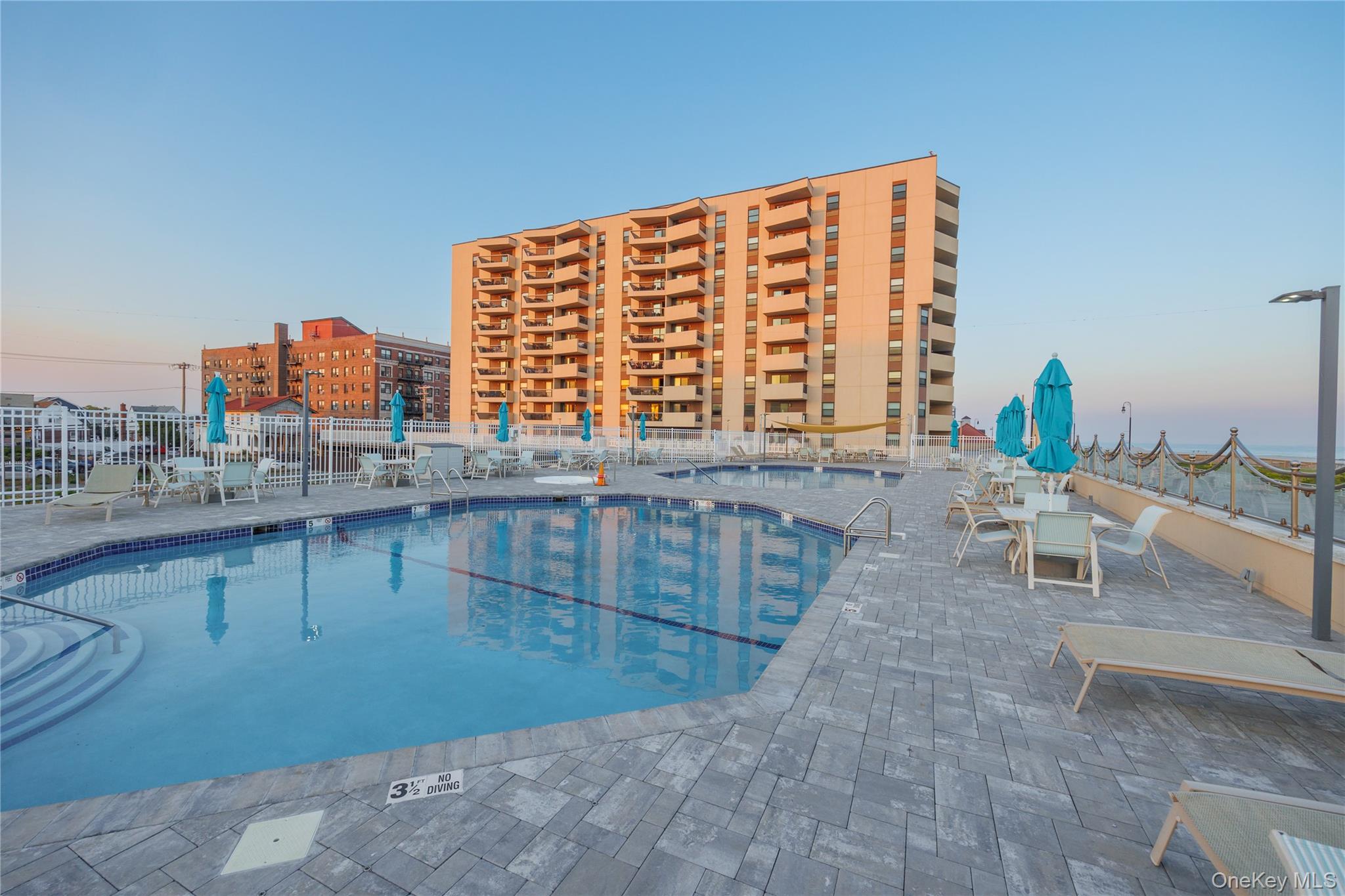 360 Shore Road, Unit 3E photo 2