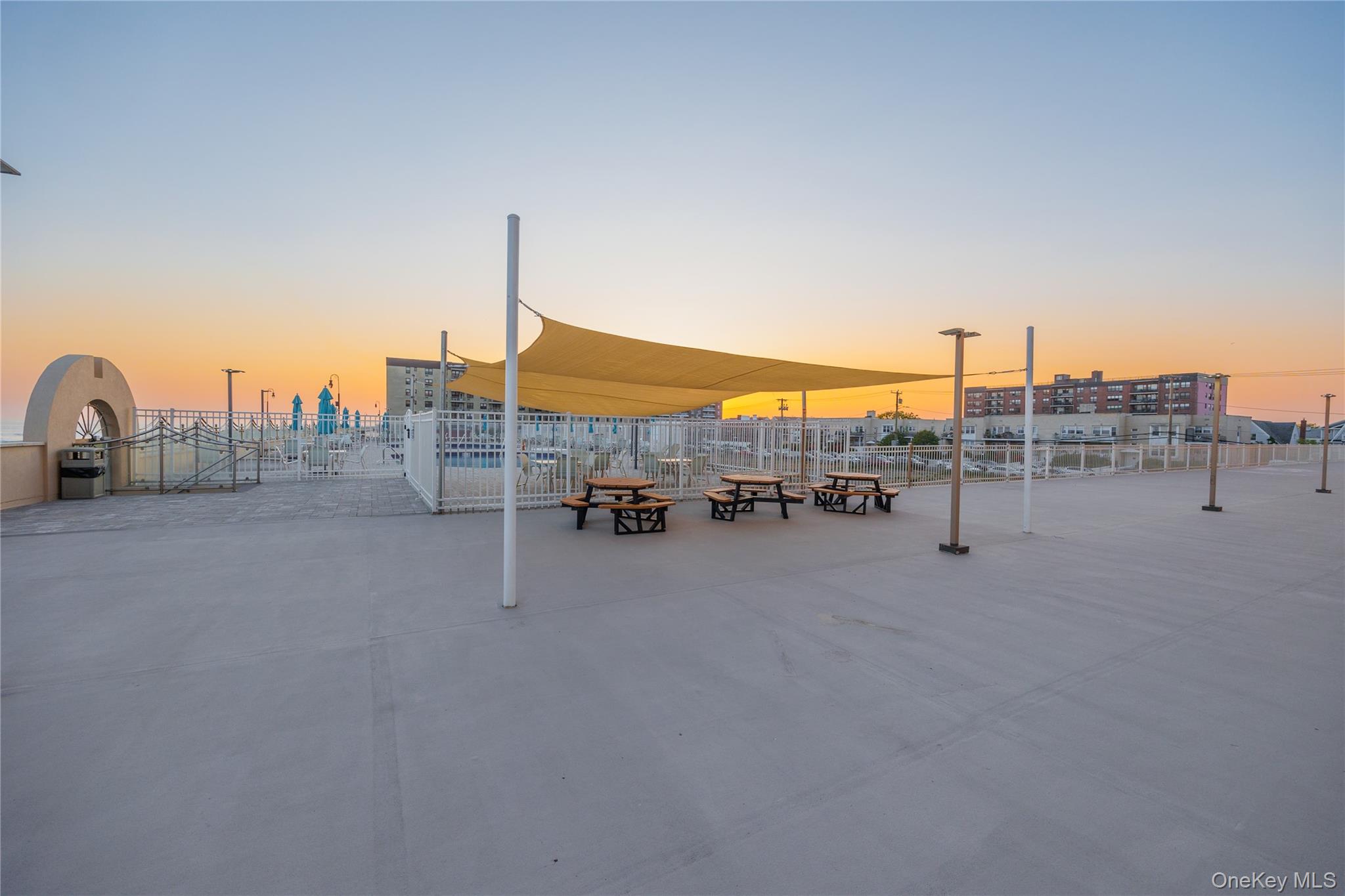 360 Shore Road, Unit 3E photo 3