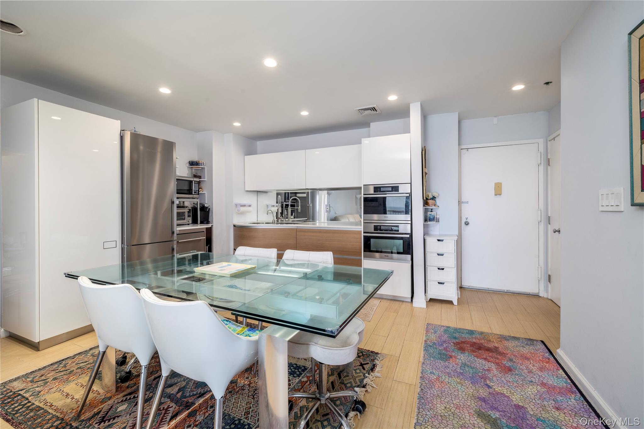 360 Shore Road, Unit 3E photo 8