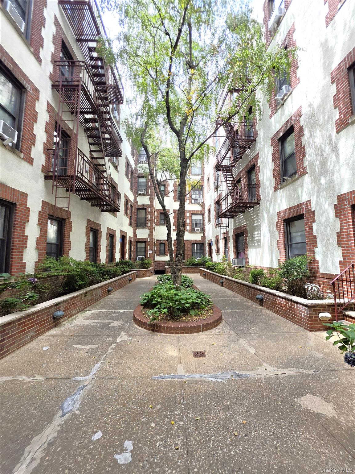31-14 Crescent Street, Unit 7D photo 33