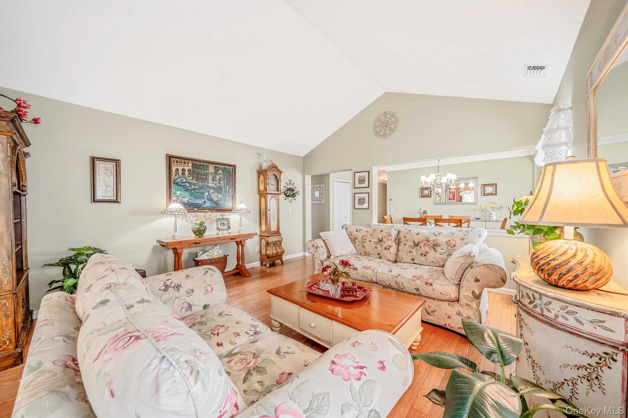 63 Madison Circle – For Sale photo 12
