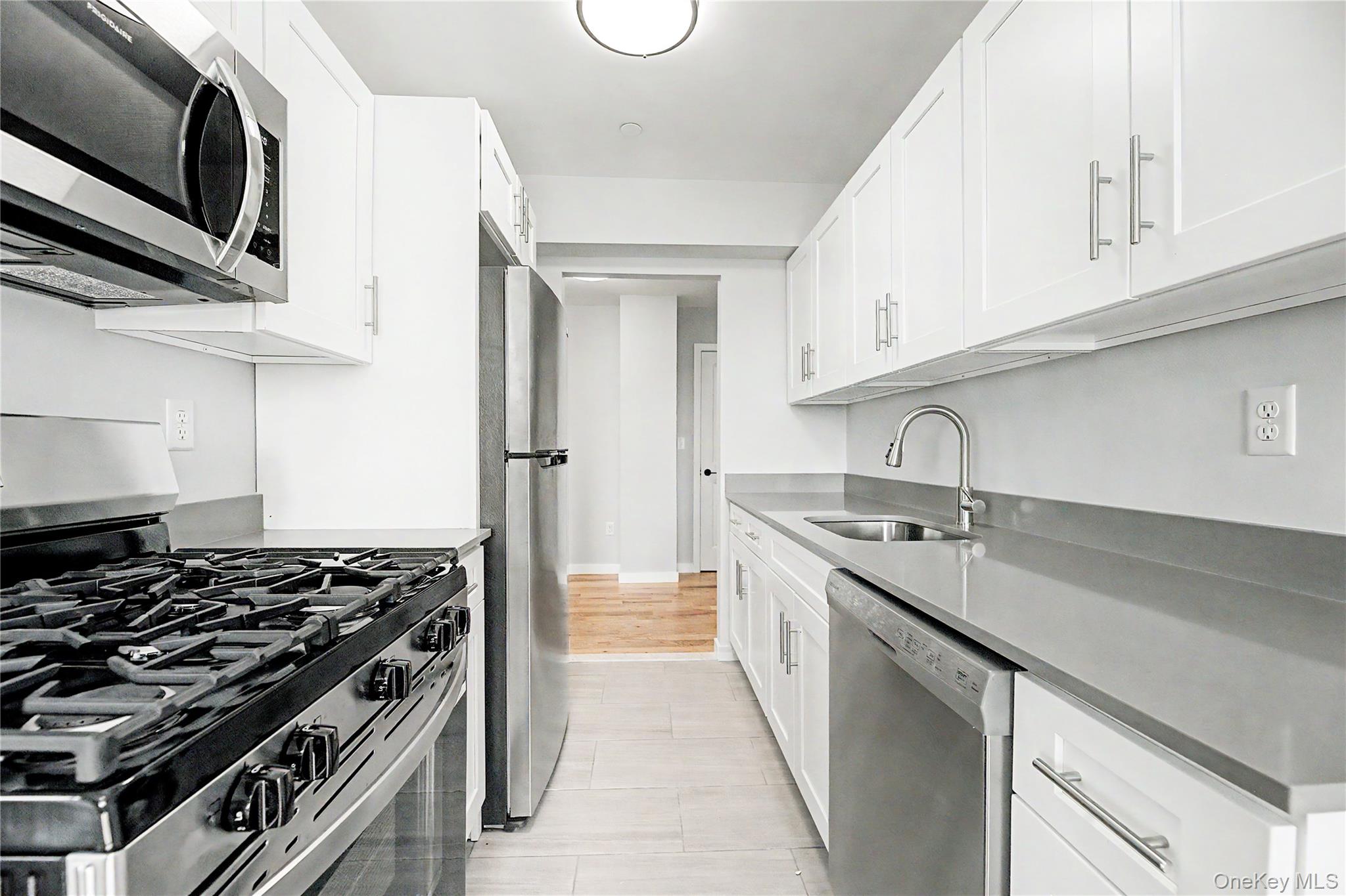 671 Bronx River Road, Unit 6k photo 2