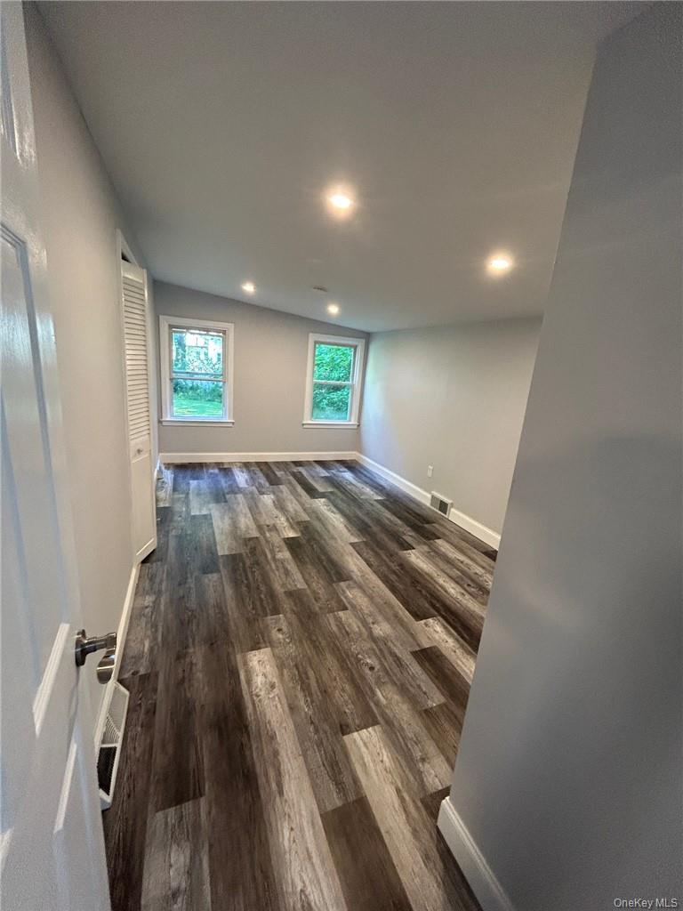 23 Wright Avenue – For Rent photo 10