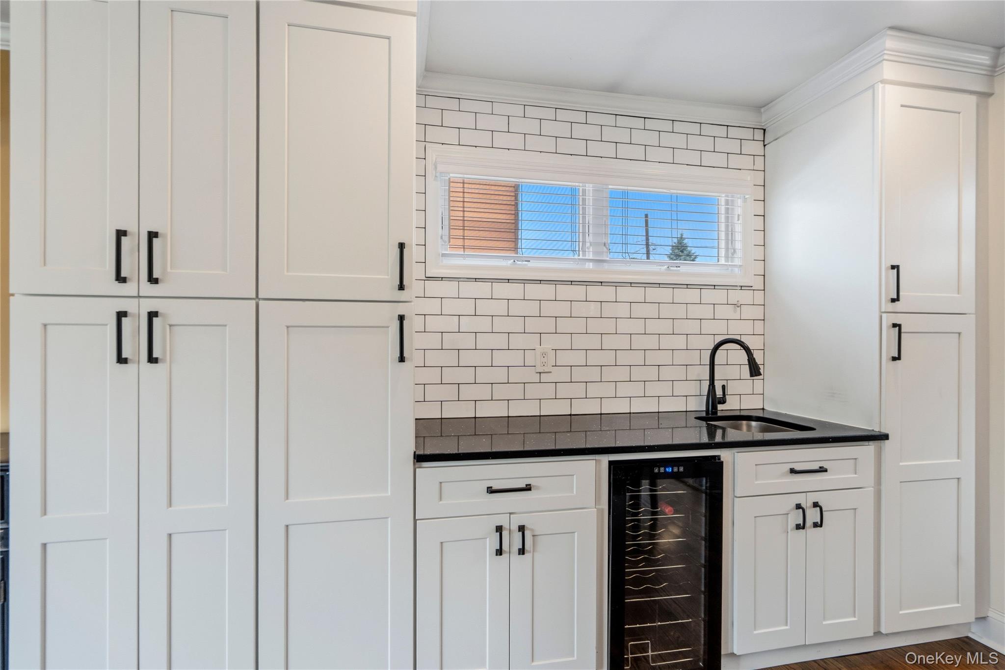 992 Woodcliff Drive – For Sale photo 12