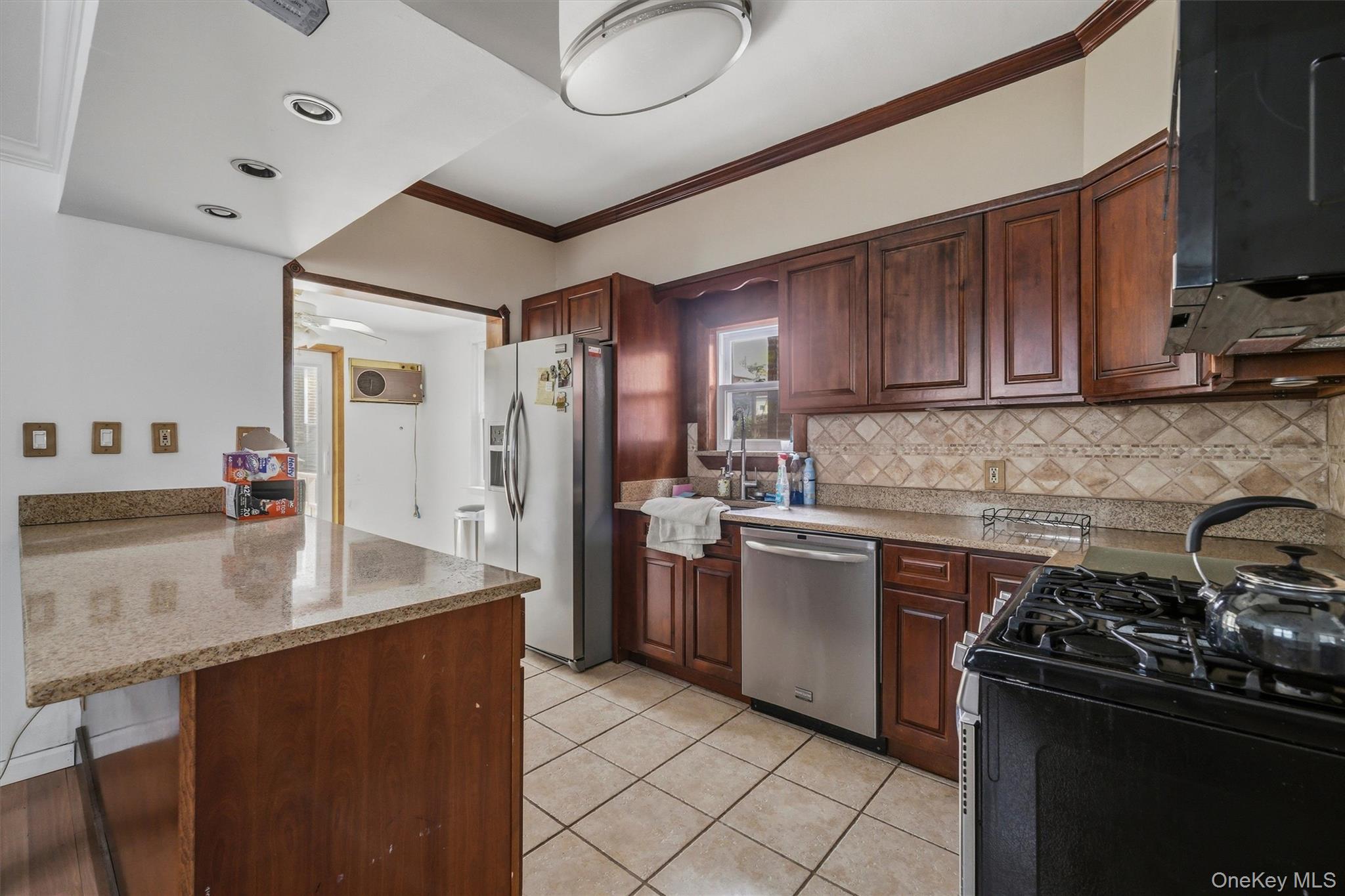 2400 Morgan Avenue – For Sale photo 14