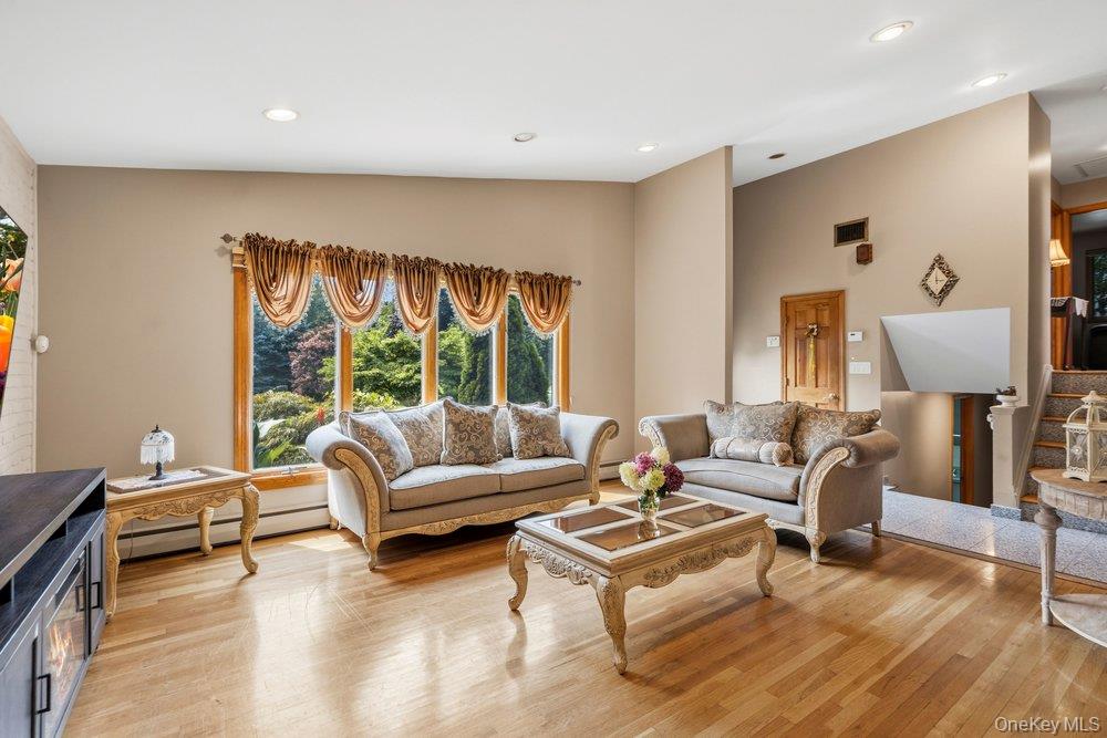 11 Laurie Place – For Sale photo 5