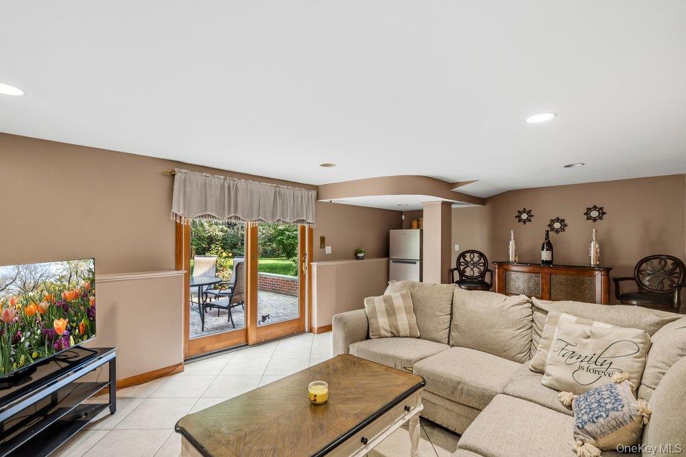 11 Laurie Place – For Sale photo 26