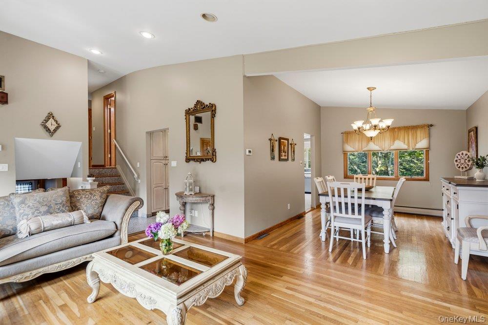 11 Laurie Place – For Sale photo 8