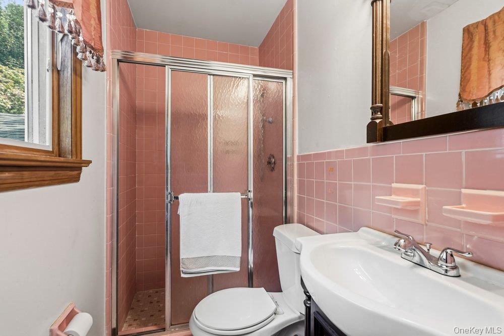 11 Laurie Place – For Sale photo 22