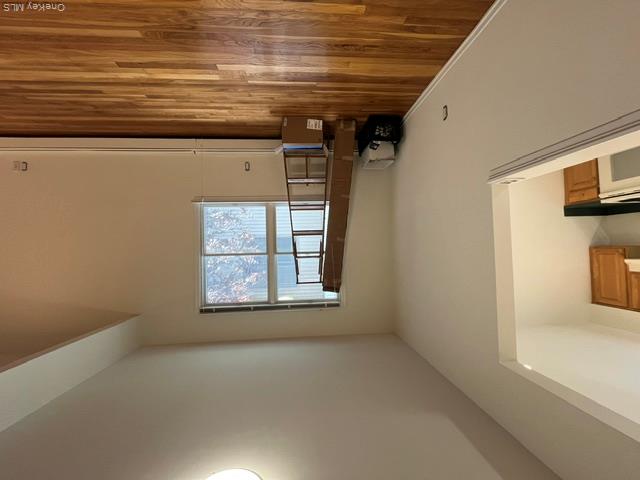 35 Sands Point Road, Unit B photo 6