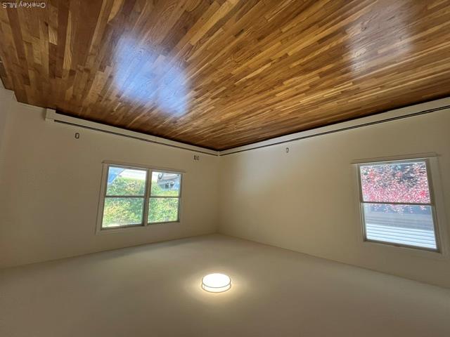 35 Sands Point Road, Unit B photo 16
