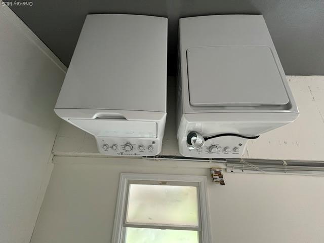 35 Sands Point Road, Unit B photo 20
