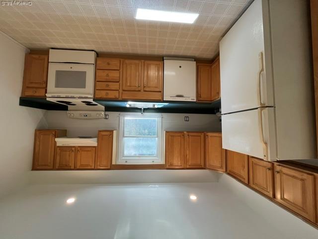 35 Sands Point Road, Unit B photo 7