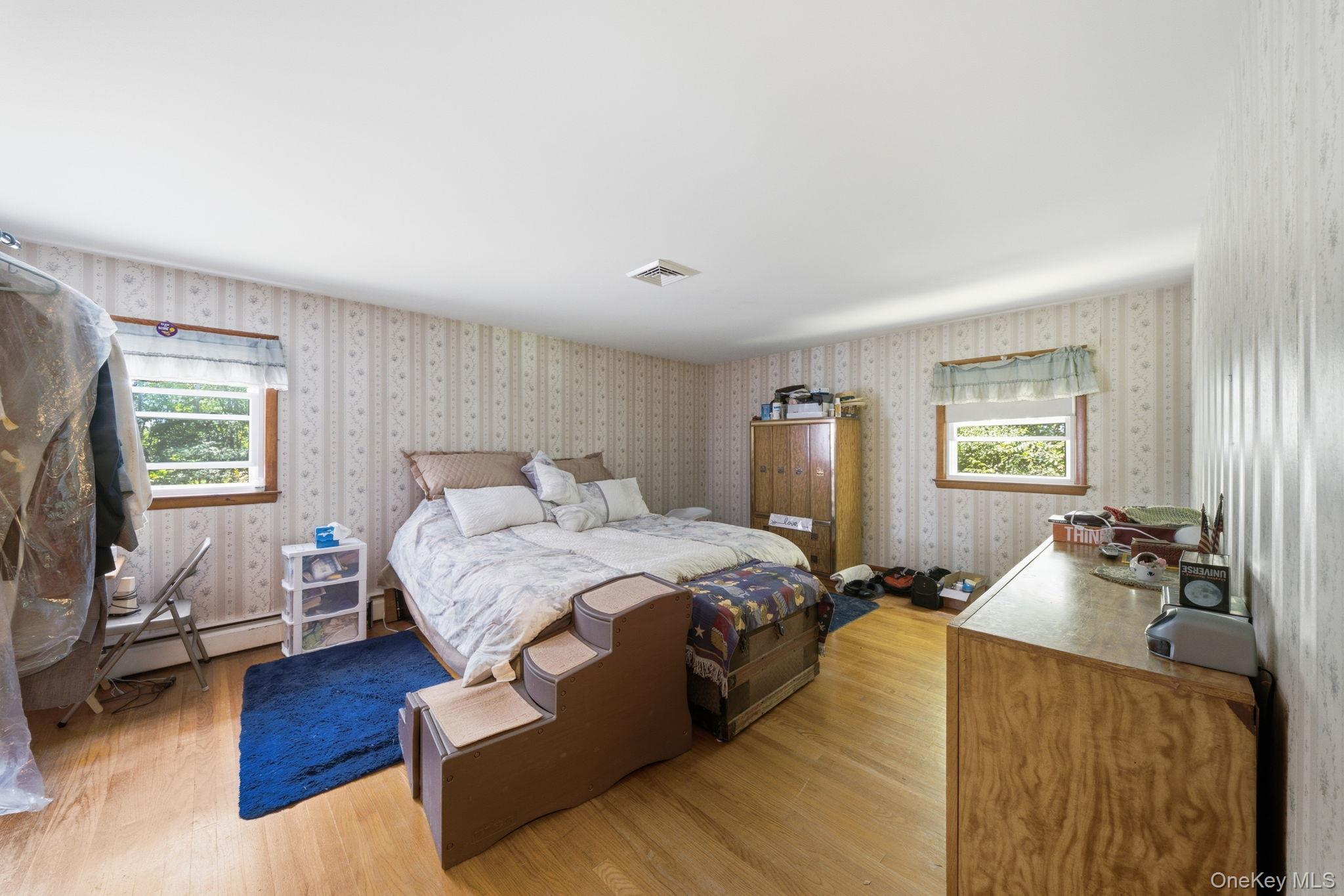24 Van Dam Road – For Sale photo 14