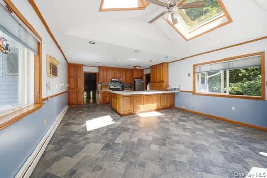 24 Van Dam Road – For Sale photo 6