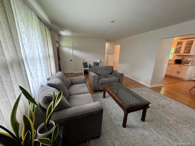 20 Meadow Avenue – For Sale photo 5