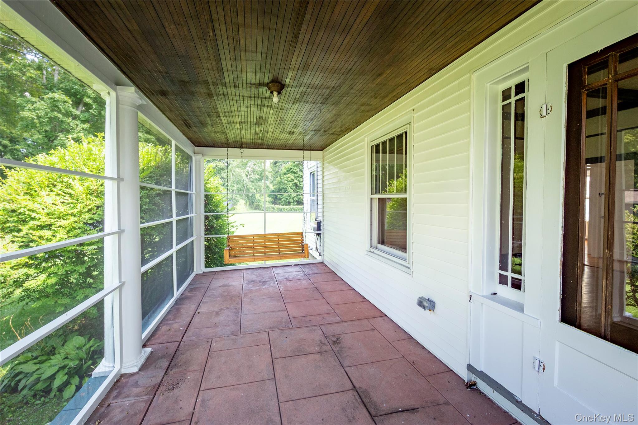 140 E Main Street, Unit 1 photo 16
