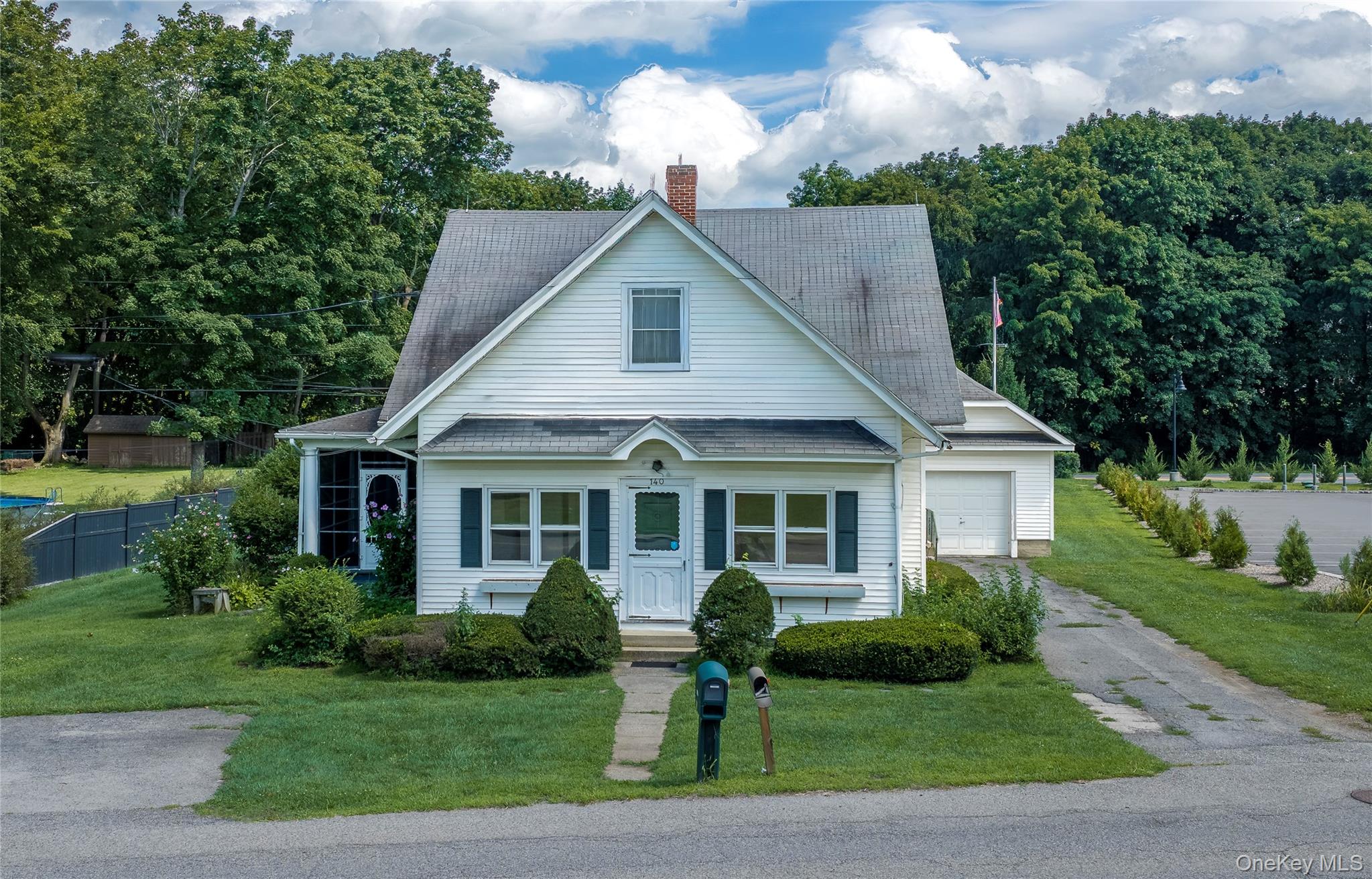 140 E Main Street, Unit 1