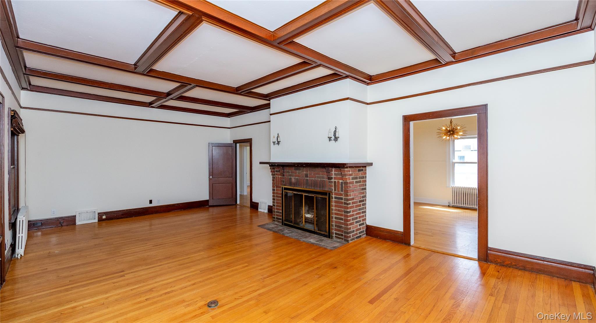 140 E Main Street, Unit 1 photo 11