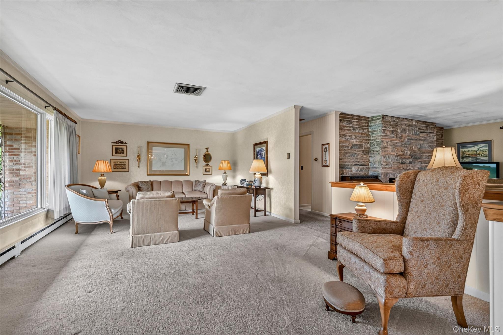 60 Susan Drive – For Sale photo 4