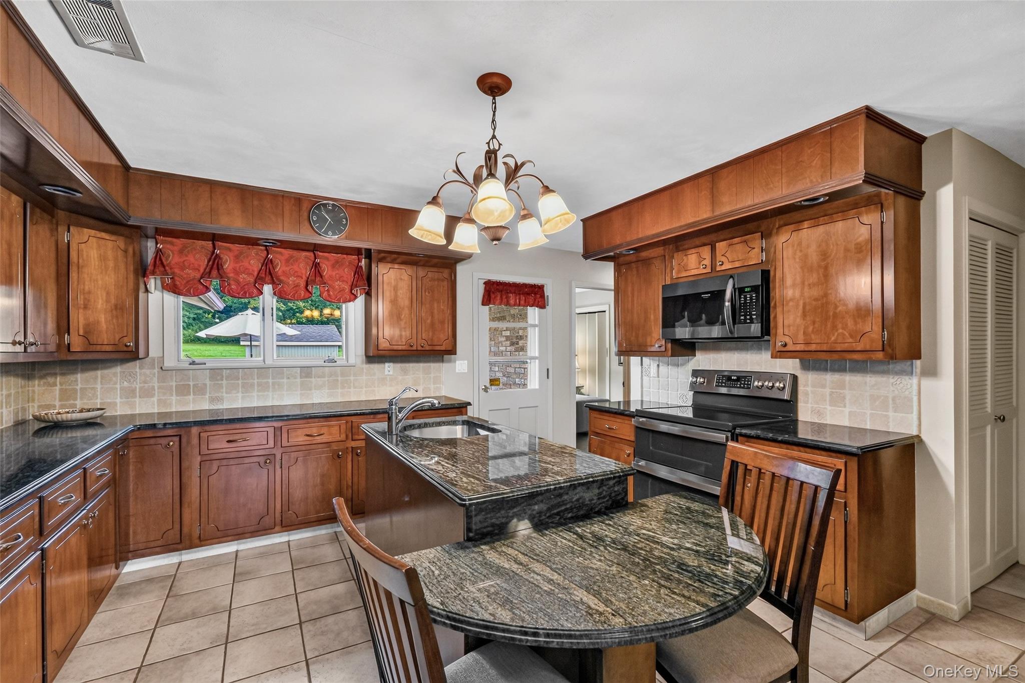 60 Susan Drive – For Sale photo 18