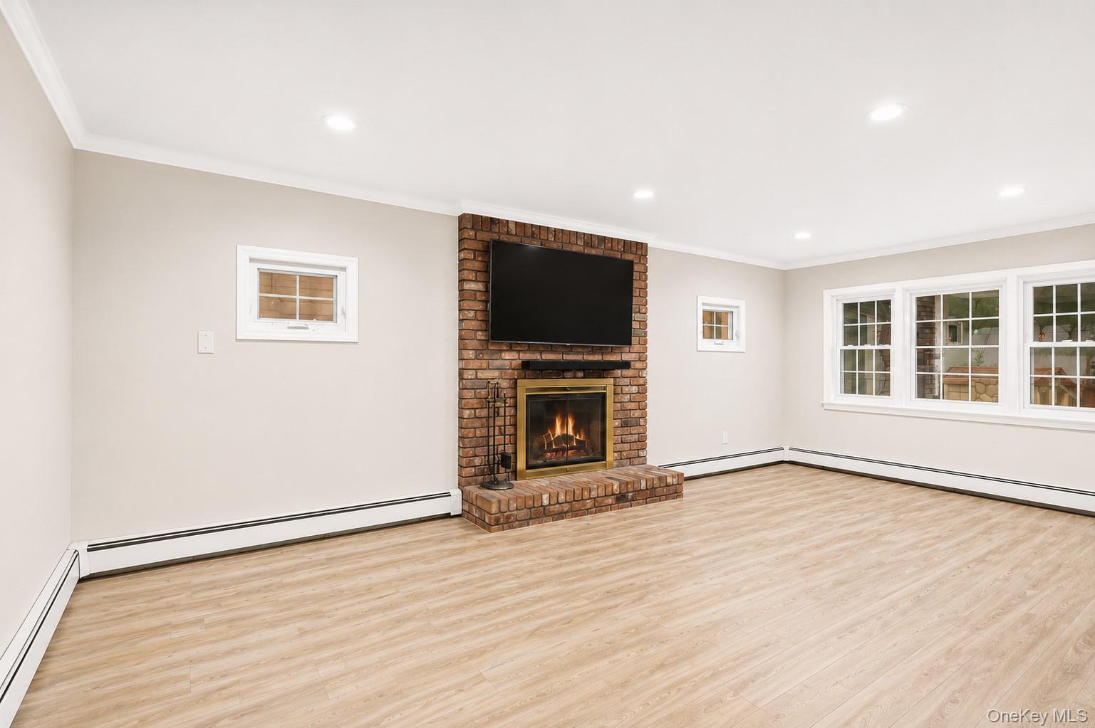 34 Hedge Lane – For Sale photo 7